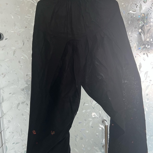 Men's Black Pants - Picture 1 of 4